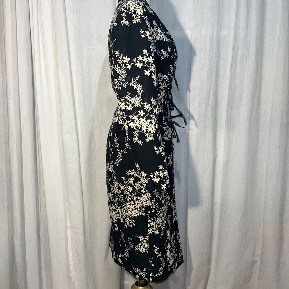 Anne Klein 2-tone jacquard fitted midi length jacket-4 flap pockets-silk ties - Picture 6 of 14